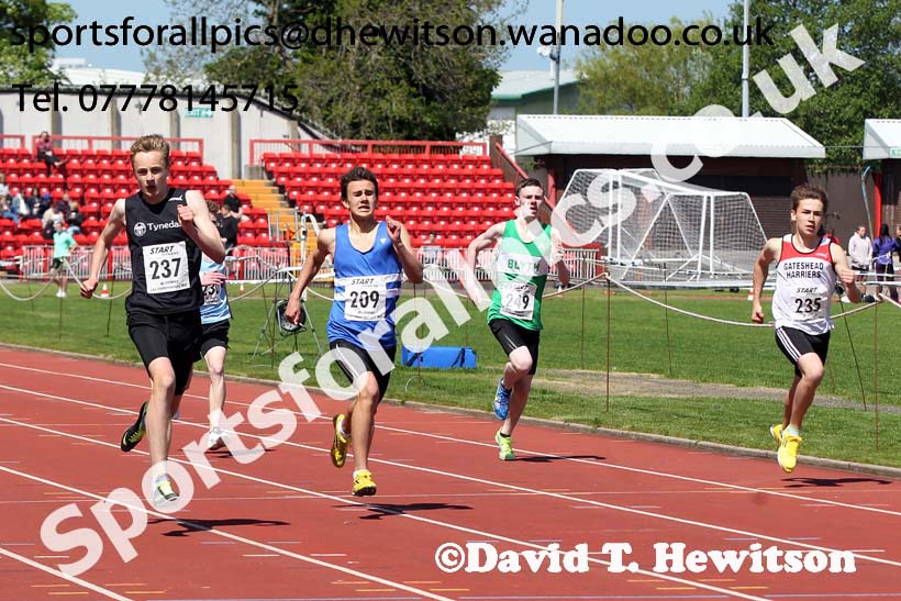 Boys under-15s, North East Track and Field Champs., Gateshead. Photo: David T. Hewitson/Sports for All Pics